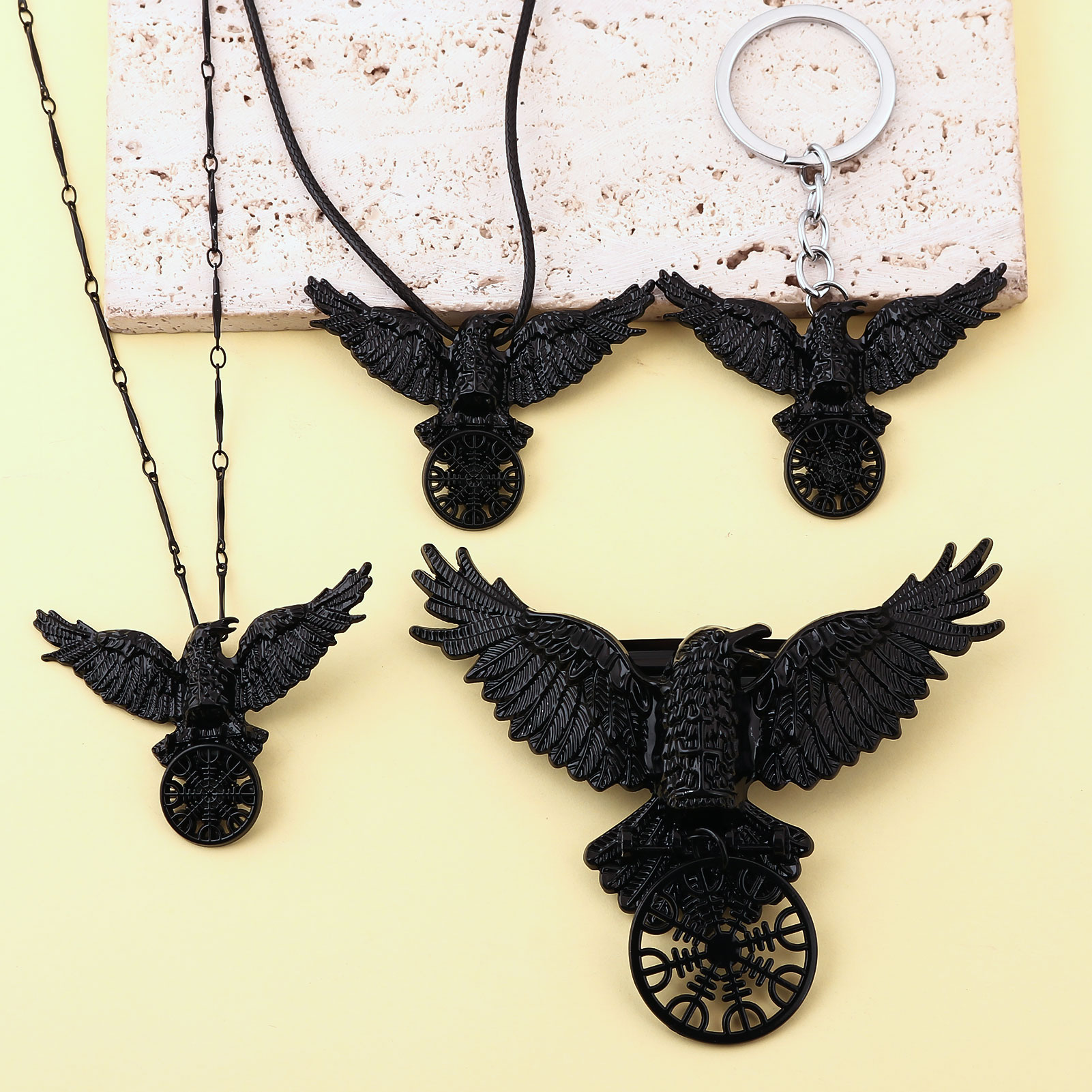 Collar de cuervo negro vikingo - Compass Keychain Mini reseña y precio